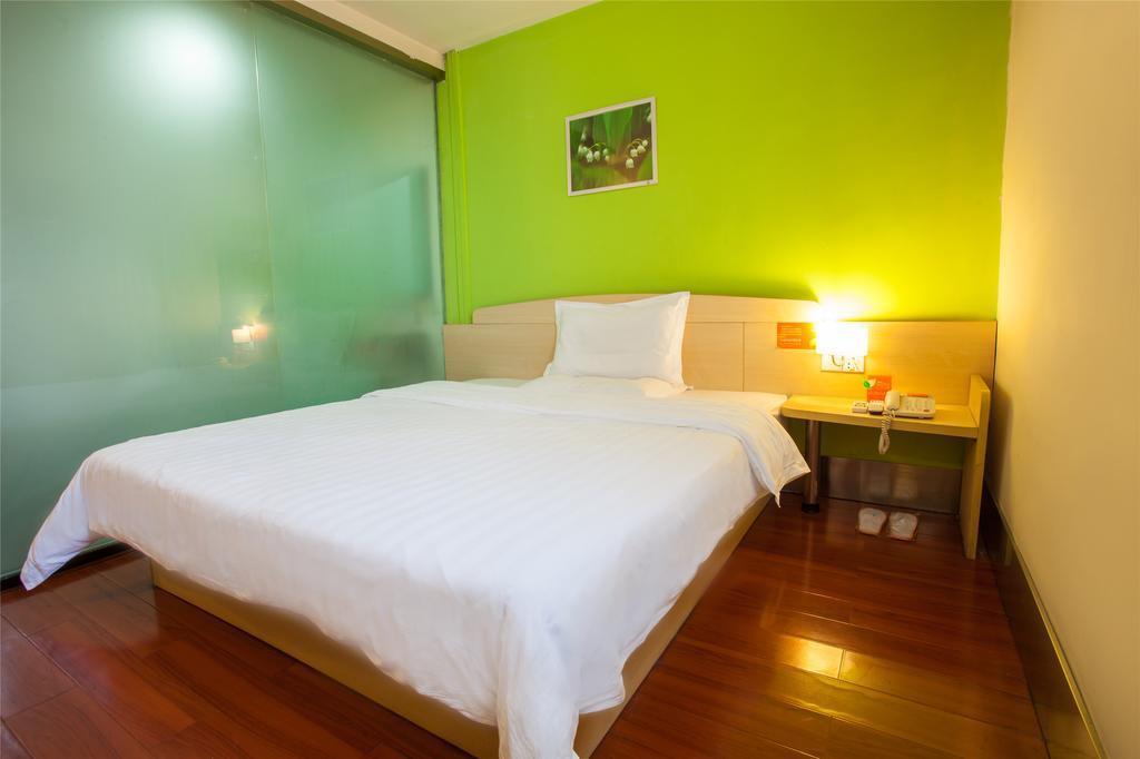 7Days Inn Qingdao Wusi Square Middle Xianggang Road חדר תמונה