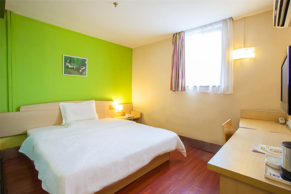 7Days Inn Qingdao Wusi Square Middle Xianggang Road חדר תמונה
